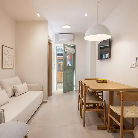 Cf Stay, Premium Old Town Living Under The Castle! Apartment