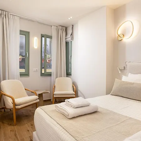 Cf Stay, Premium Old Town Living Under The Castle! *