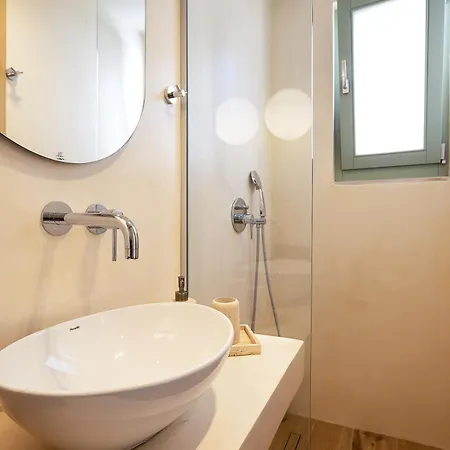 Apartment Cf Stay, Premium Old Town Living Under The Castle! *